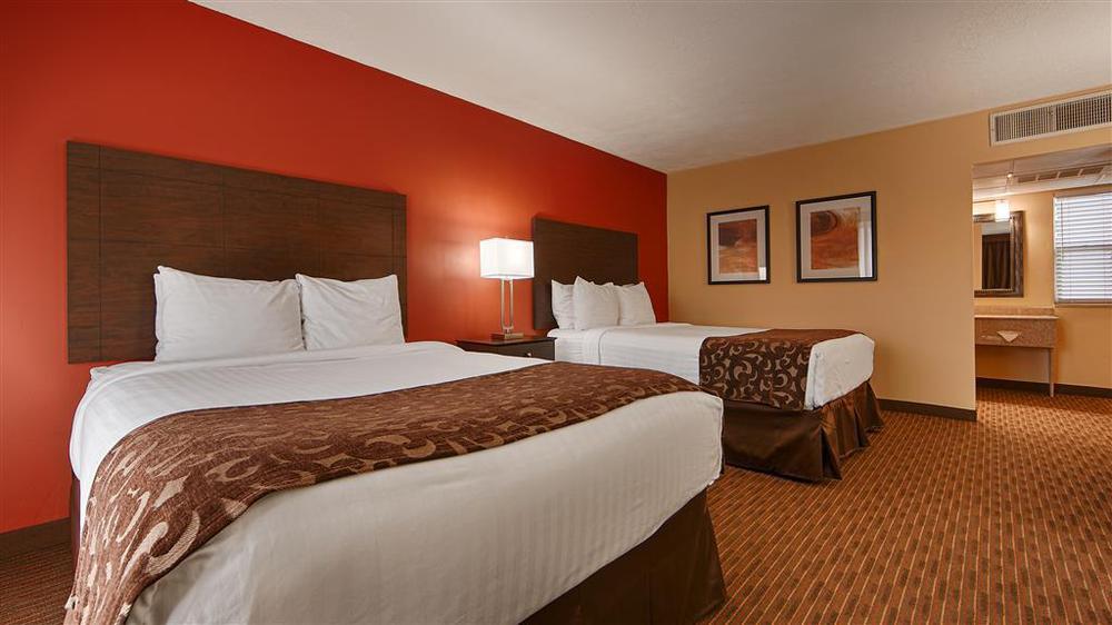 Baymont By Wyndham Cedar City Room photo